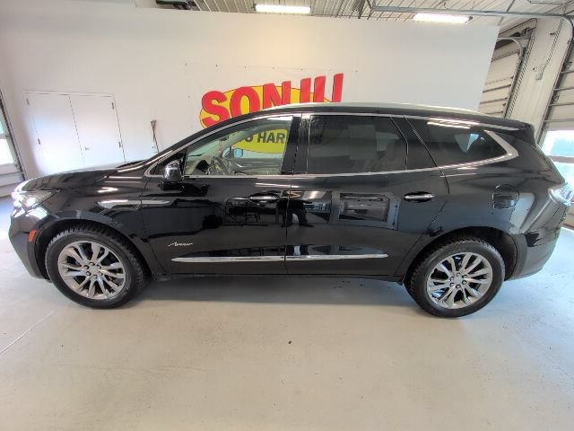 Certified 2022 Buick Enclave Avenir w/ Avenir Technology Package AWD/4WD image 2