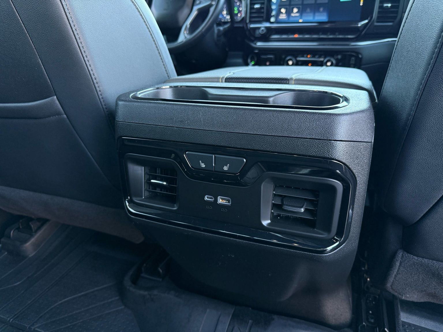 Used 2024 Chevrolet Silverado 2500 ZR2 w/ Technology Package image 37