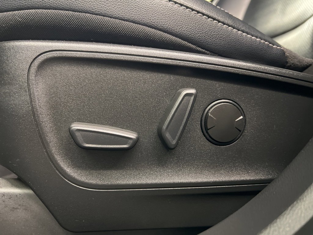 Certified 2022 Ford Escape SEL image 25