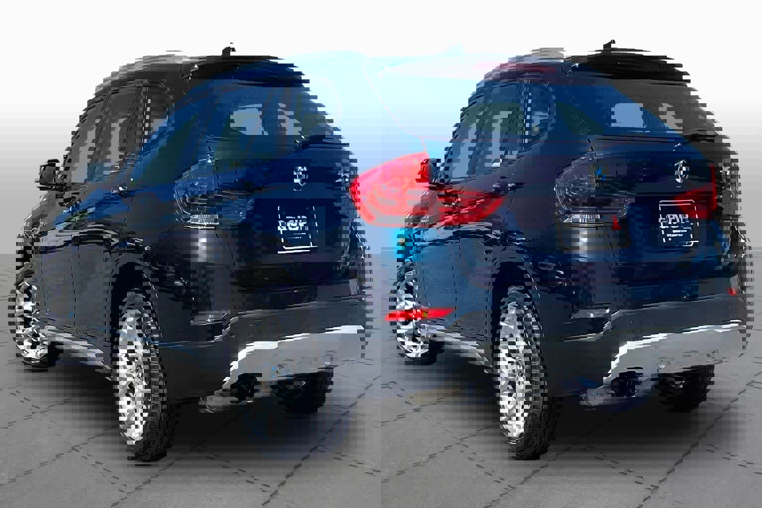 Used 2015 BMW X1 xDrive28i image 11