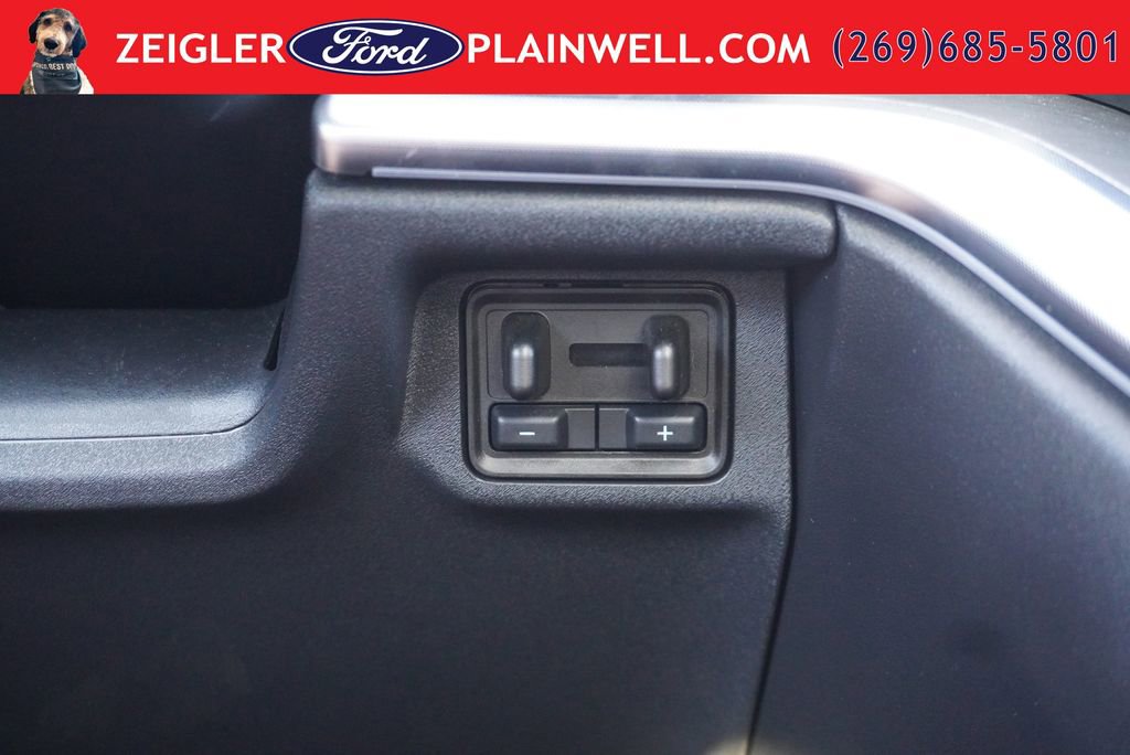 Used 2025 Ford Expedition Max Platinum AWD/4WD image 29