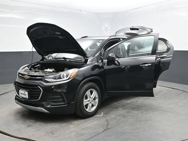Used 2020 Chevrolet Trax LT w/ LT Convenience Package FWD image 43