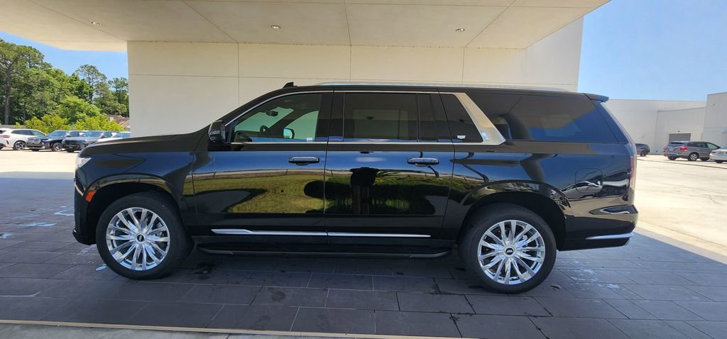 Used 2024 Cadillac Escalade ESV Premium Luxury w/ LPO, Floor Liner Package AWD/4WD image 11