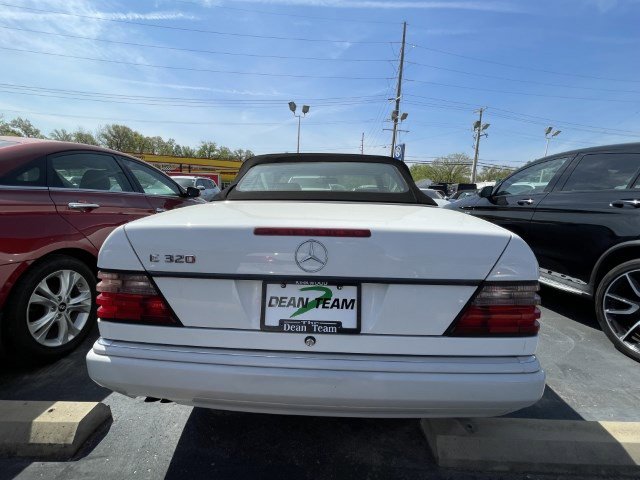 Used 1994 Mercedes-Benz E 320 Convertible image 14