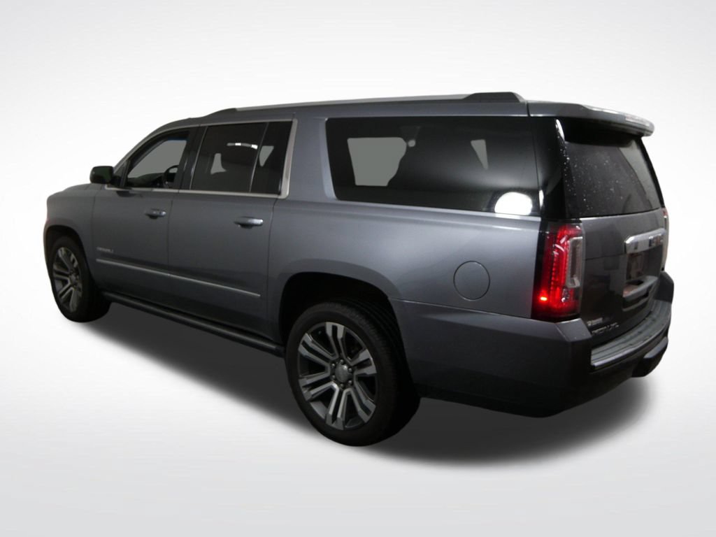 Used 2020 GMC Yukon XL Denali w/ Denali Premium Package AWD/4WD image 7