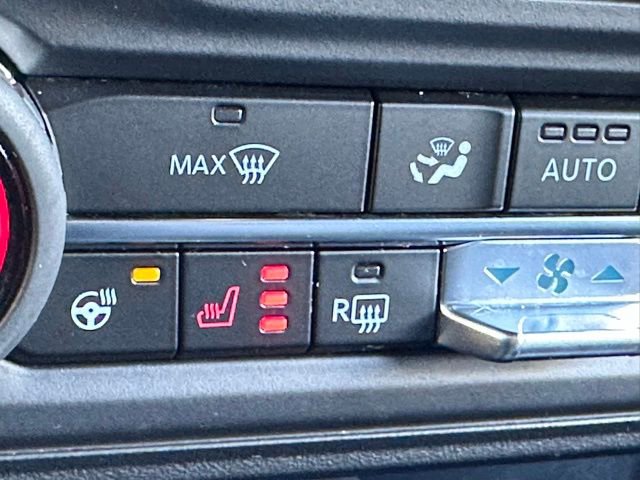 Used 2023 Ford Bronco Wildtrak image 29