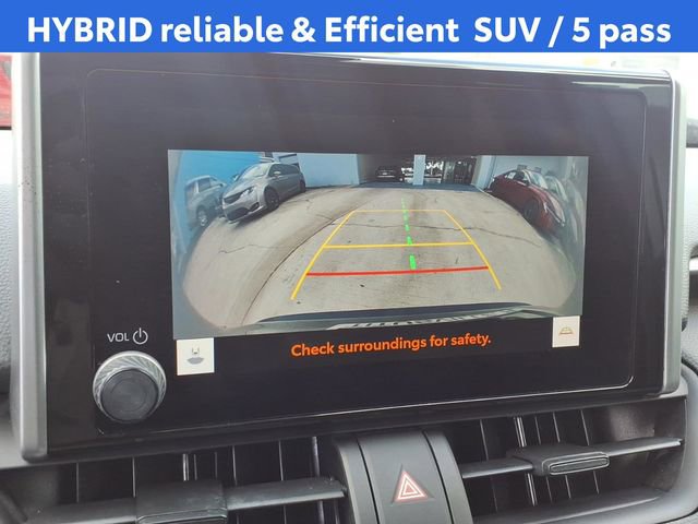 Used 2023 Toyota RAV4 LE FWD image 9