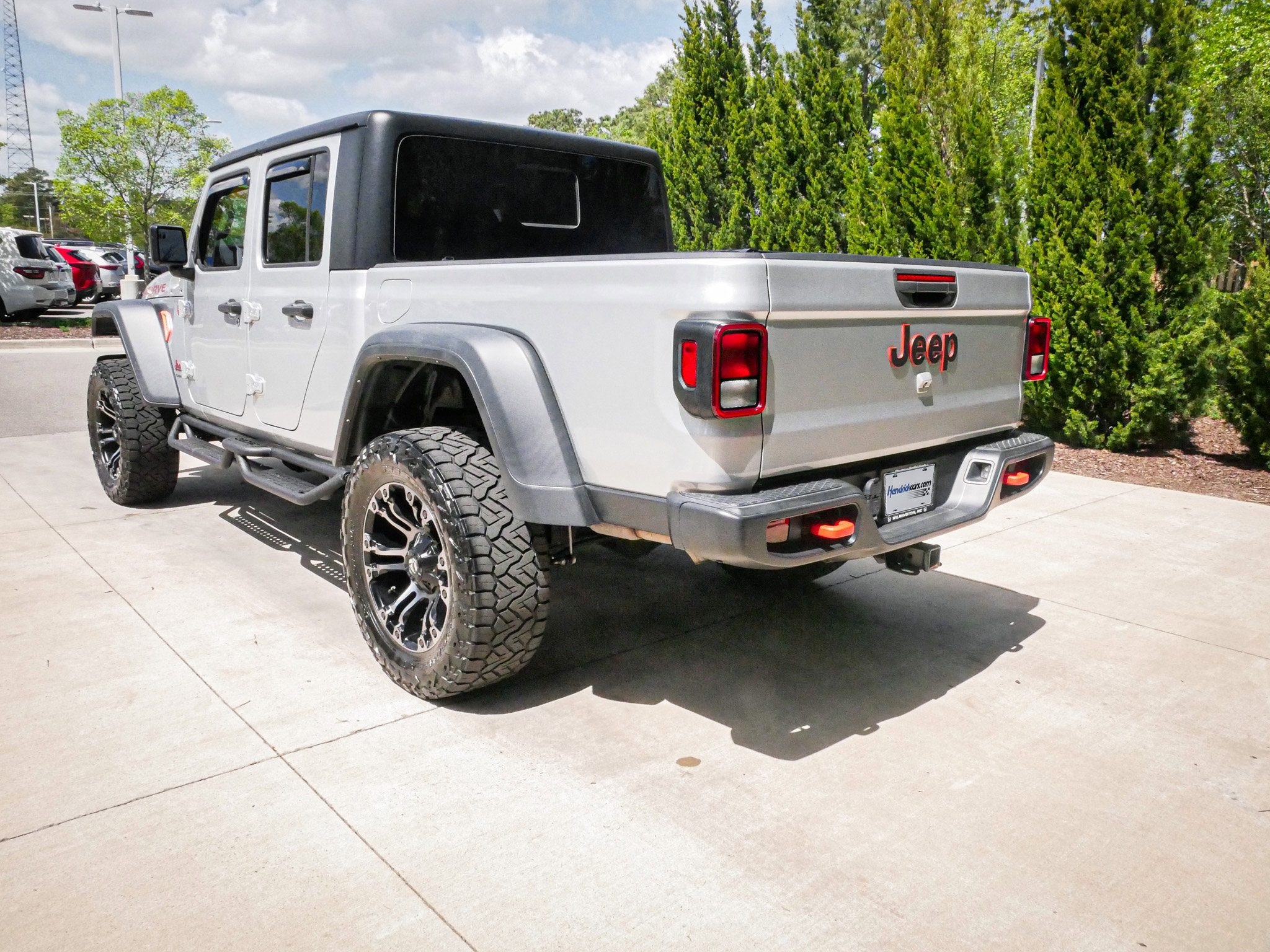 Used 2023 Jeep Gladiator Mojave w/ Trailer Tow Package image 8