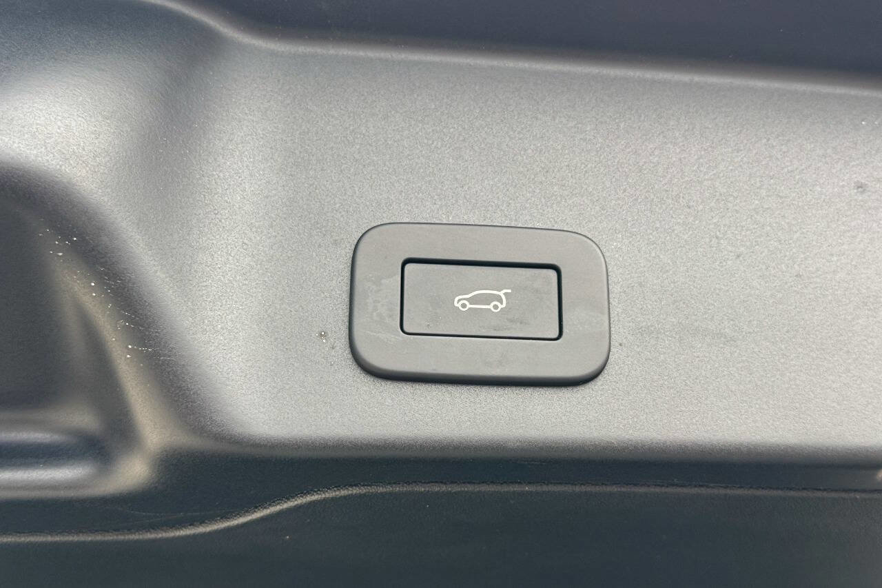 Used 2026 Land Rover Range Rover Evoque Dynamic SE image 16