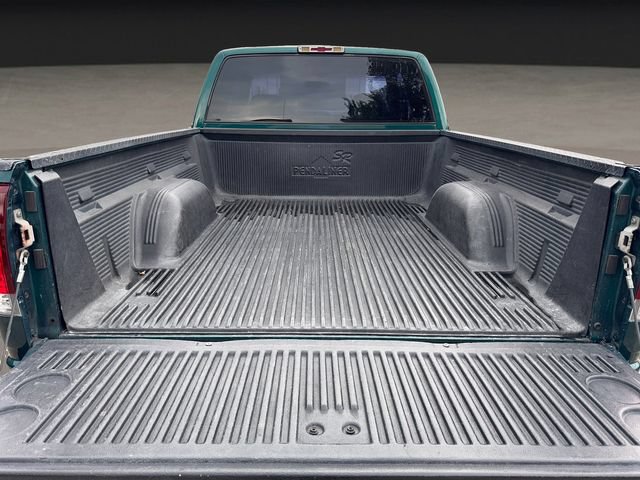 Used 1998 Chevrolet Silverado 1500 4x4 Extended Cab w/ Preferred Equipment Group 2 image 9