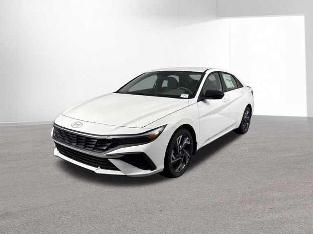 Used 2025 Hyundai Elantra Sport FWD image 44