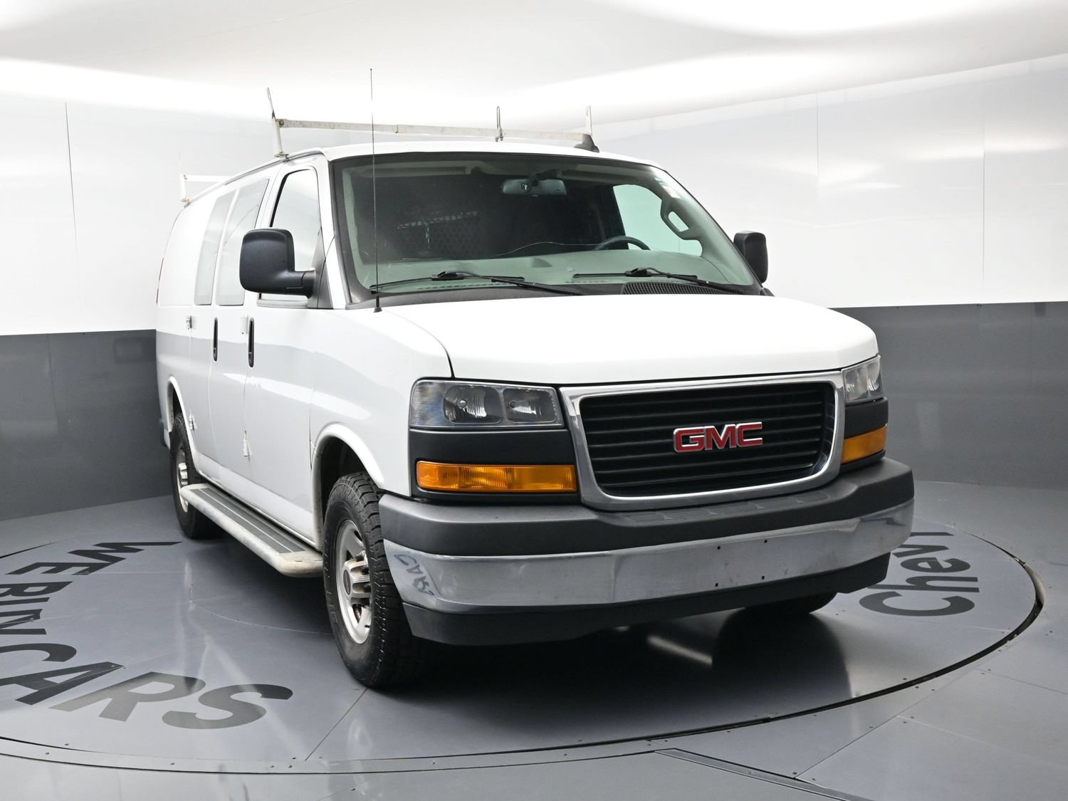 Used 2021 GMC Savana 2500 w/ Driver Convenience Package RWD image 3