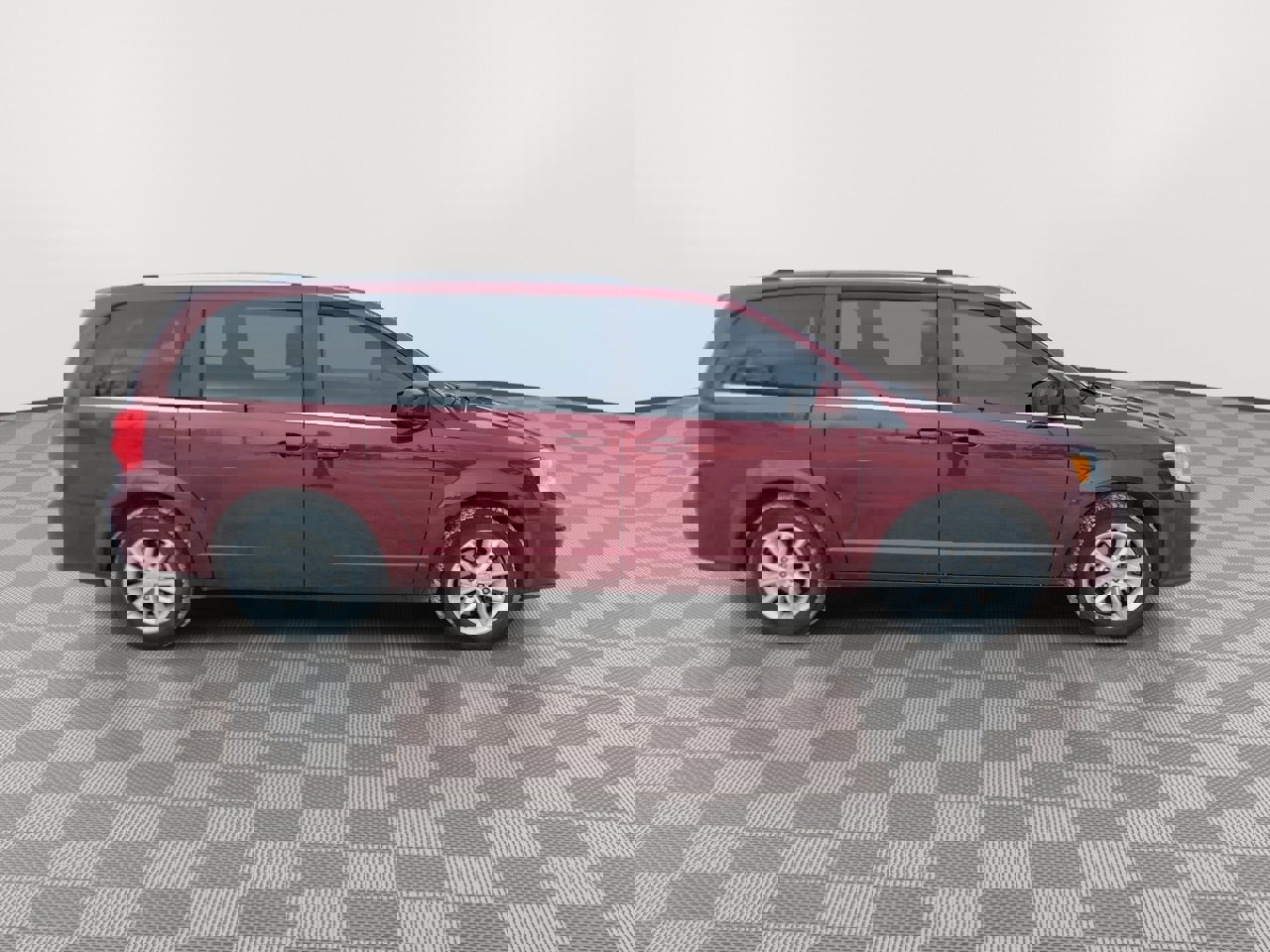 Used 2018 Dodge Grand Caravan SXT w/ Rear Park Assist Package image 9