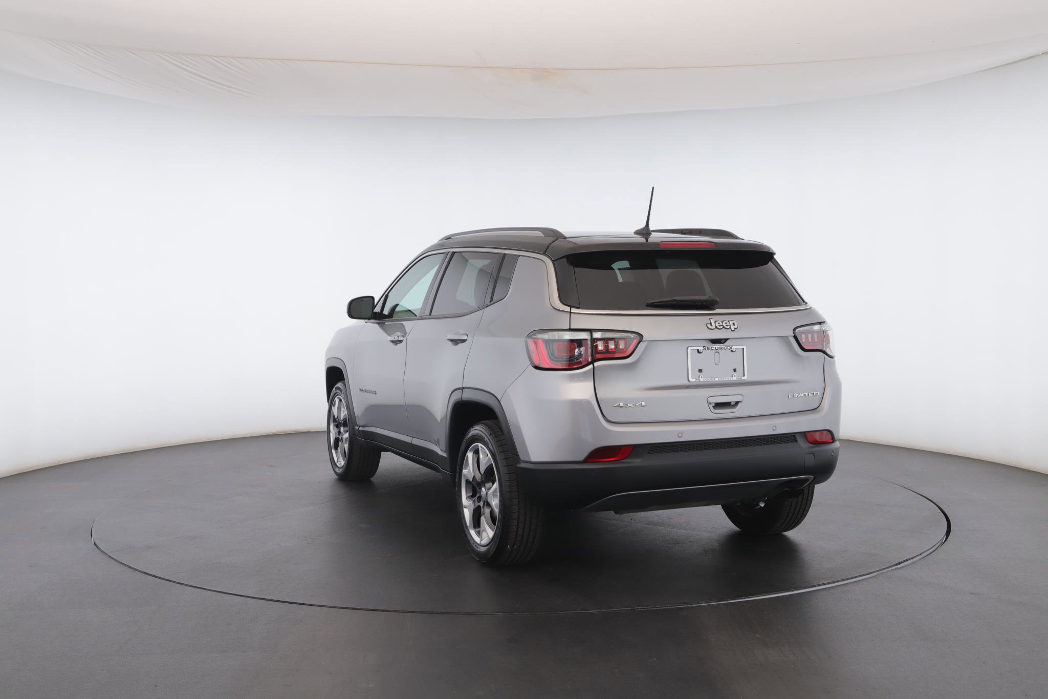 Certified 2019 Jeep Compass Limited w/ Safety & Security Group image 23