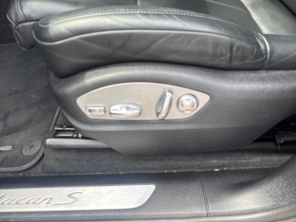 Used 2021 Porsche Macan S AWD/4WD image 39