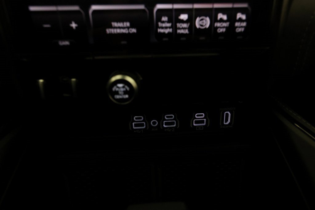 Used 2025 RAM 2500 Limited image 35