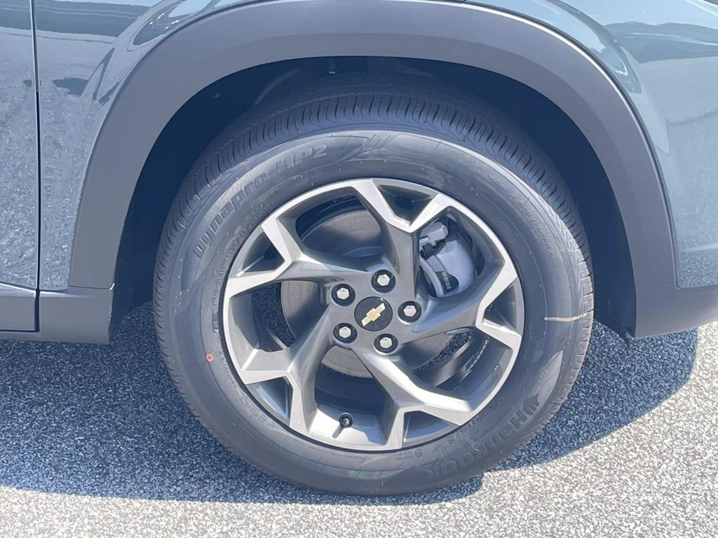 New 2026 Chevrolet Trax LT w/ Driver Confidence Package FWD image 9