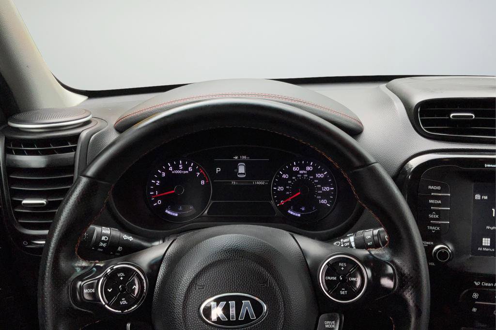 Used 2017 Kia Soul ! FWD image 14