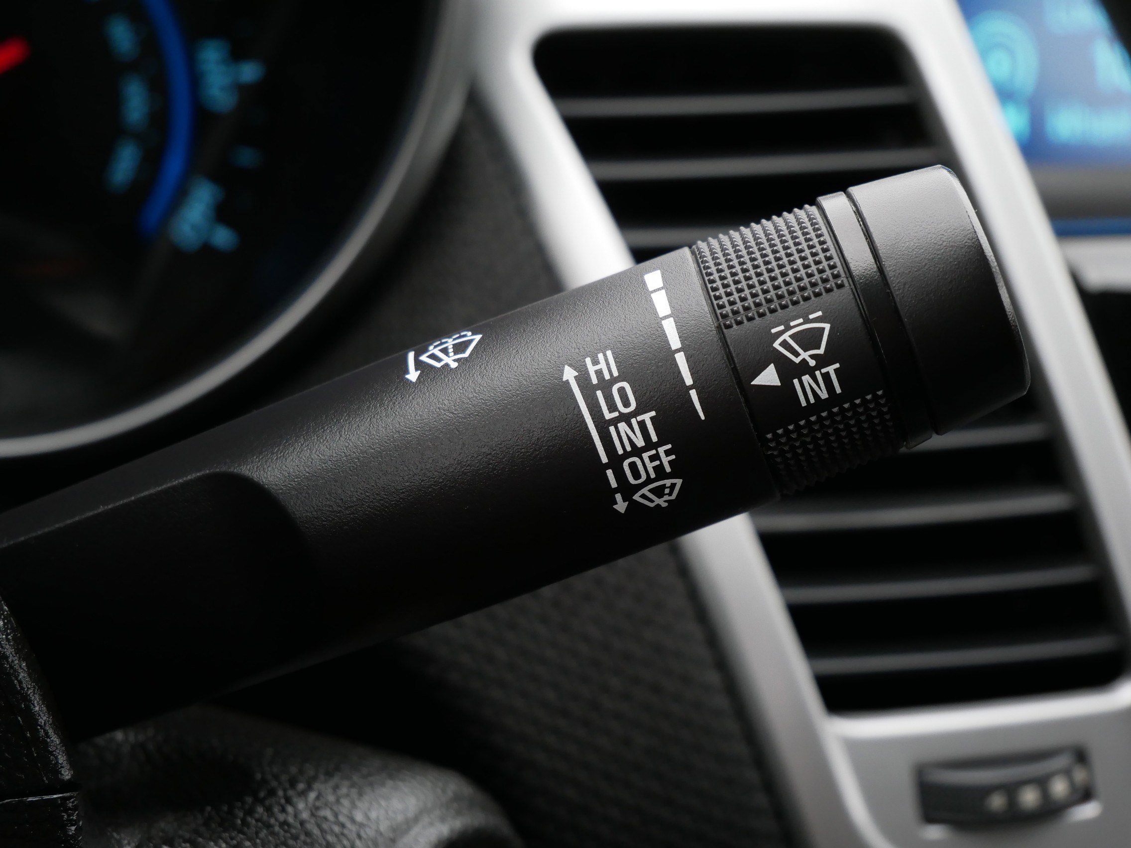 Used 2014 Chevrolet Cruze LT image 32