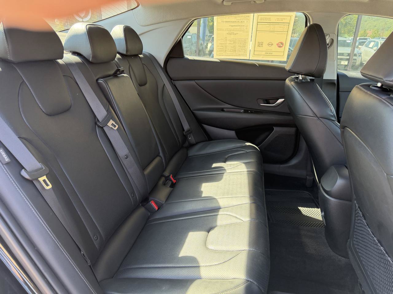 Used 2025 Hyundai Elantra Limited FWD image 19