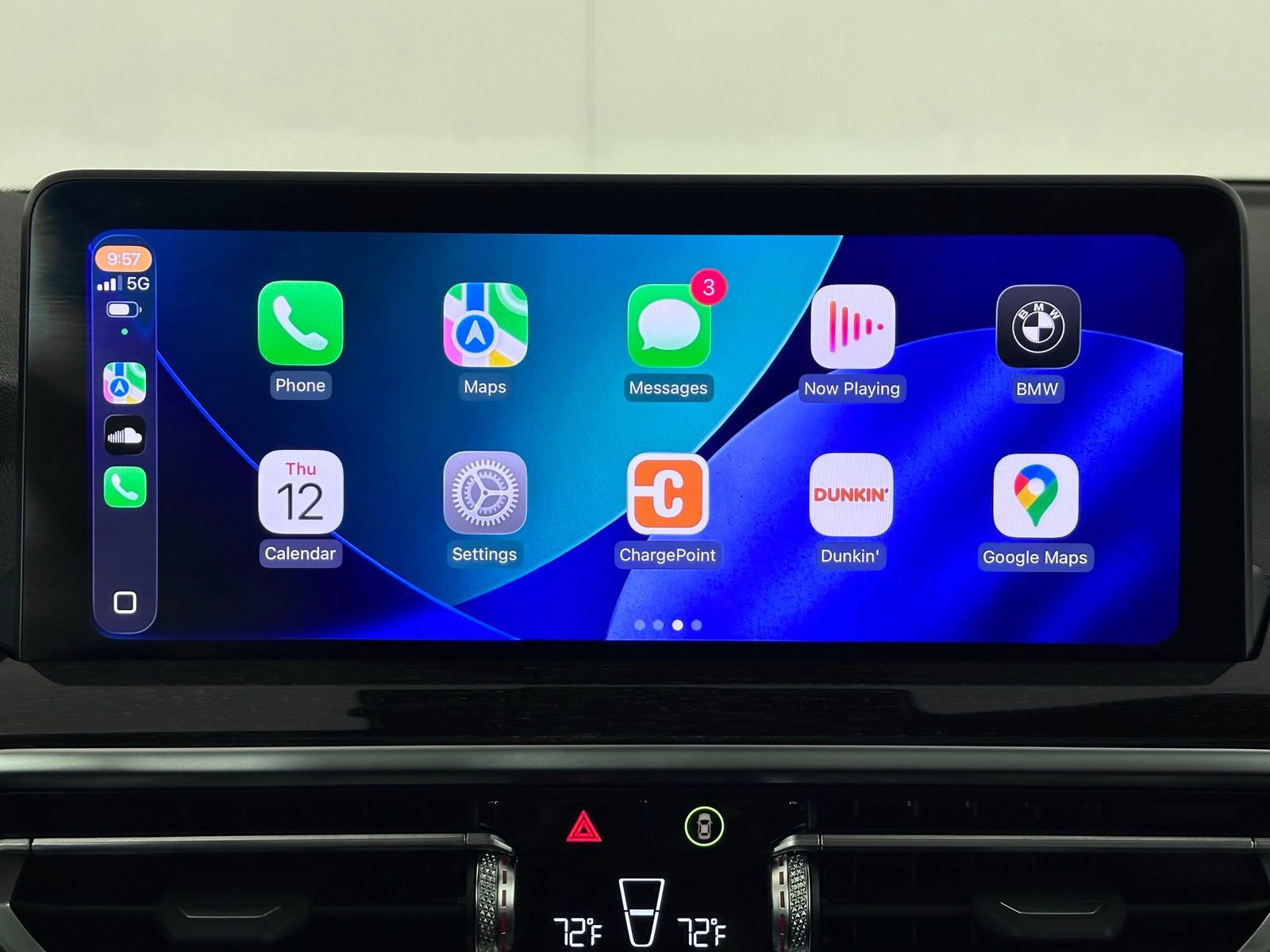 Used 2023 BMW X3 xDrive30i w/ Premium Package image 3