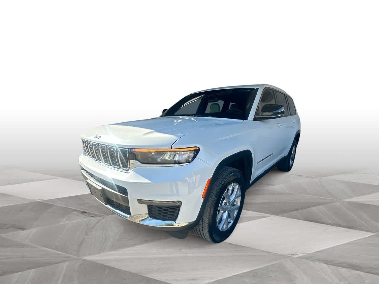 Used 2023 Jeep Grand Cherokee L Limited AWD/4WD image 4