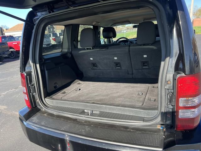 Used 2012 Jeep Liberty Sport w/ Popular Equipment Group AWD/4WD image 12