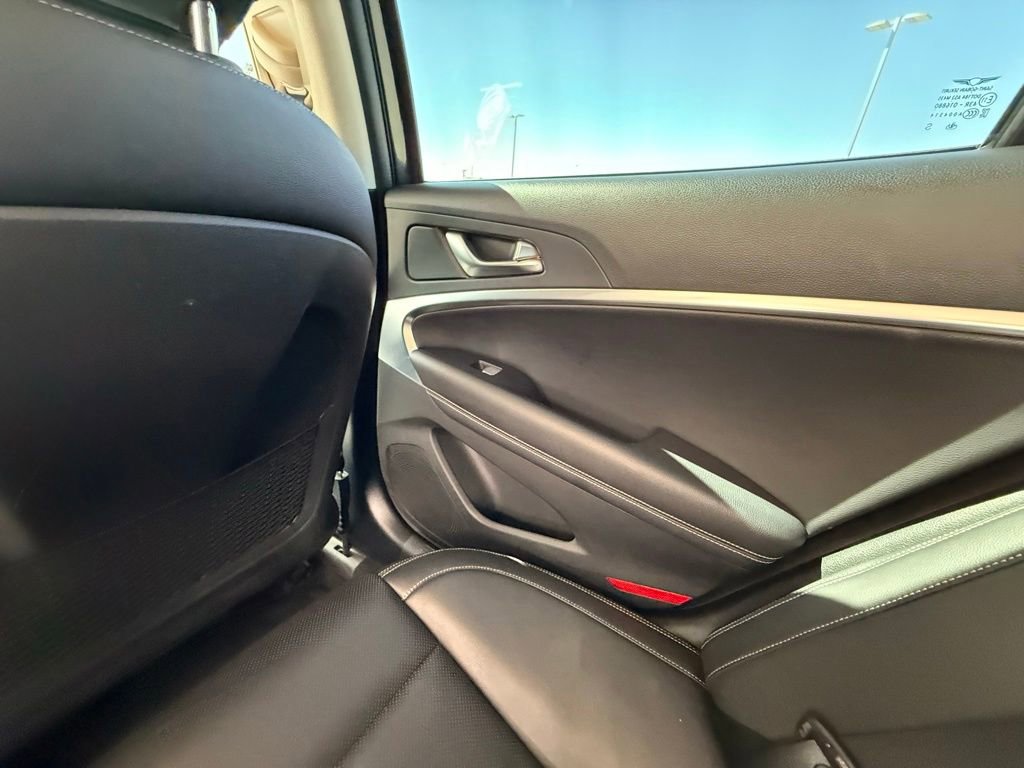 Used 2025 Genesis G70 2.5T RWD image 18