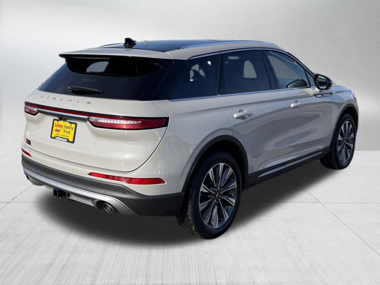 Used 2022 Lincoln Corsair Reserve w/ Luxury Package image 7