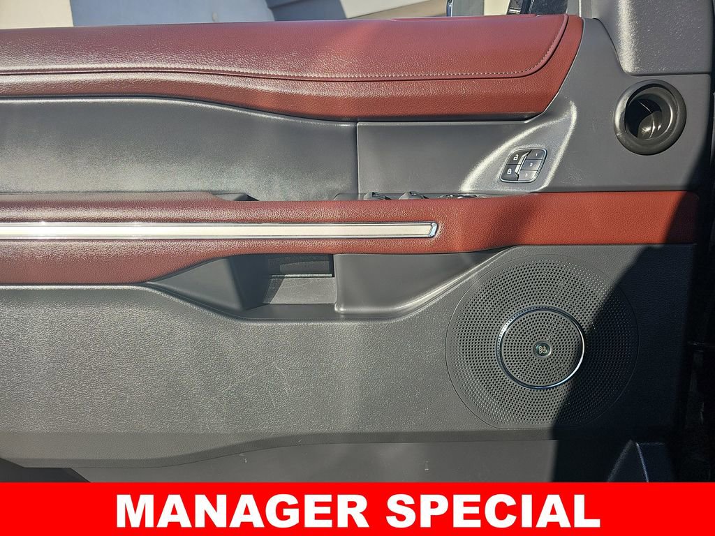 Used 2023 Ford Expedition Max Limited image 29