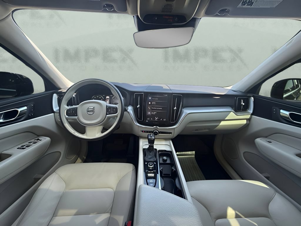 Used 2018 Volvo XC60 T6 Momentum w/ Convenience Package AWD/4WD image 12