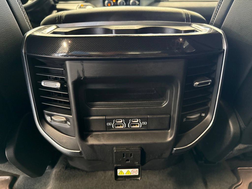 Used 2022 RAM 1500 Laramie AWD/4WD image 18