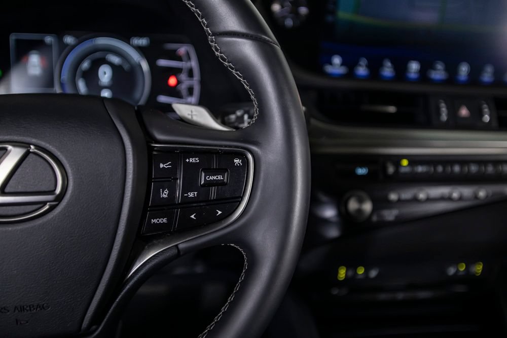 Used 2021 Lexus ES 300h w/ Premium Package FWD image 40