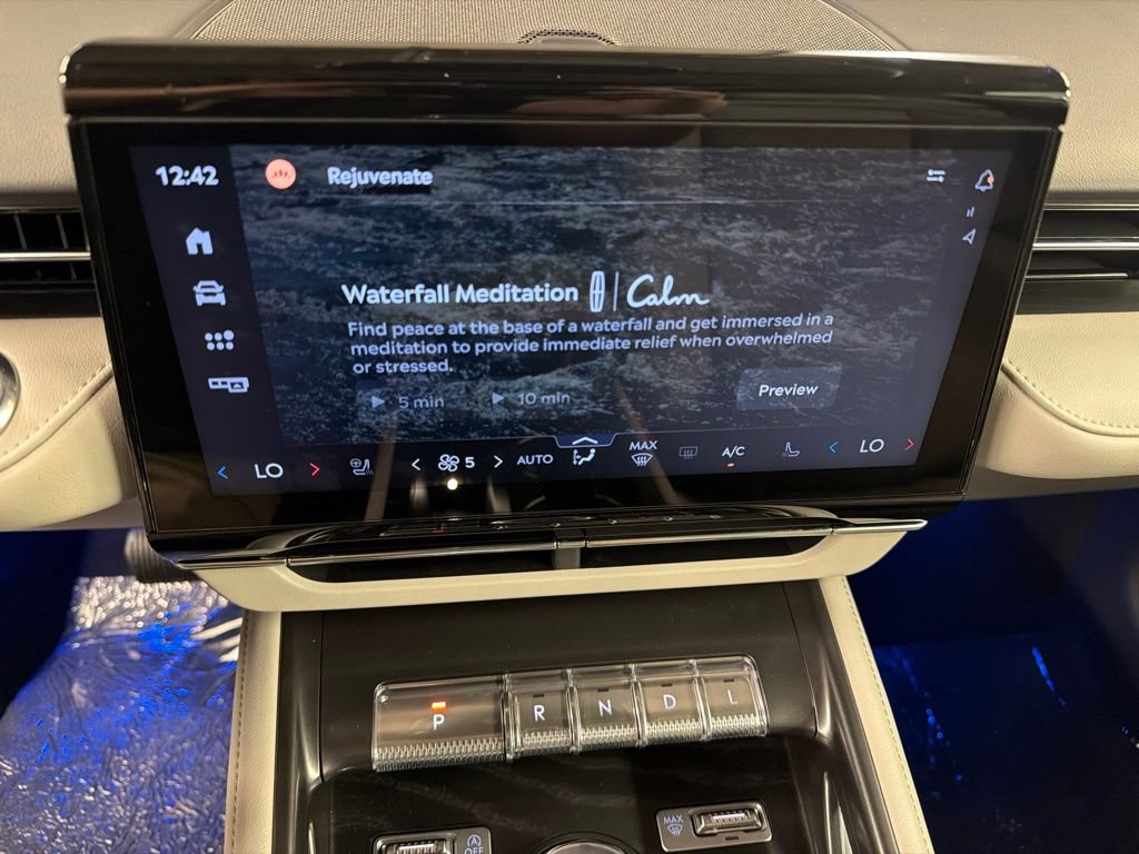 New 2026 Lincoln Nautilus Reserve AWD/4WD image 13