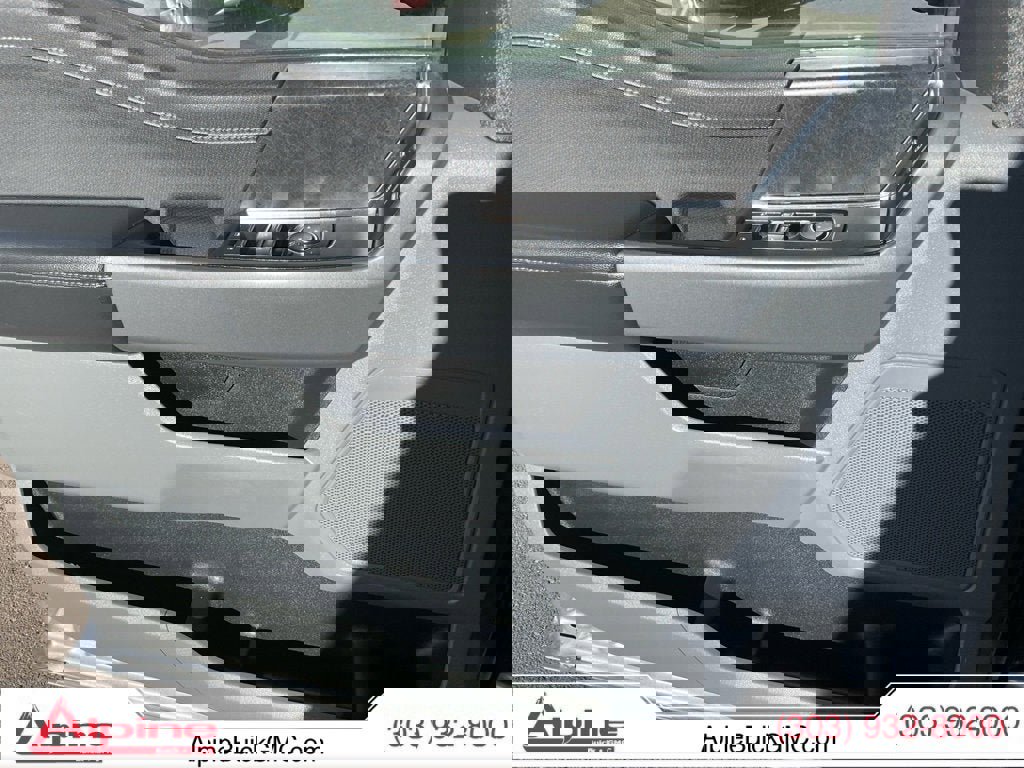 Used 2024 Ford F150 XLT w/ Mobile Office Package image 19