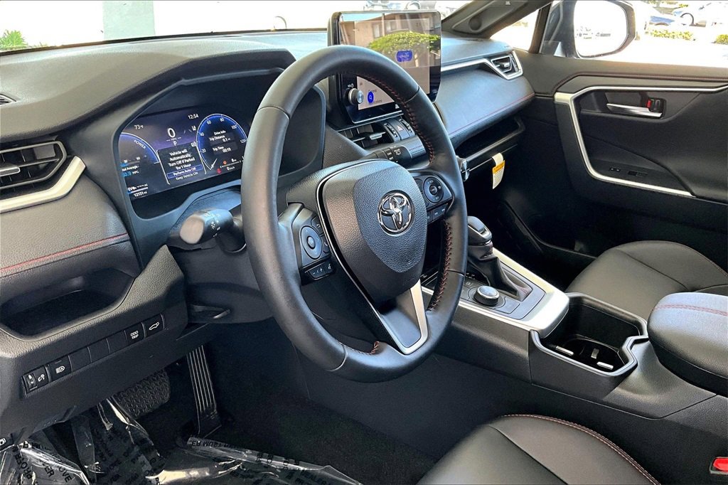 Certified 2025 Toyota RAV4 XSE image 17