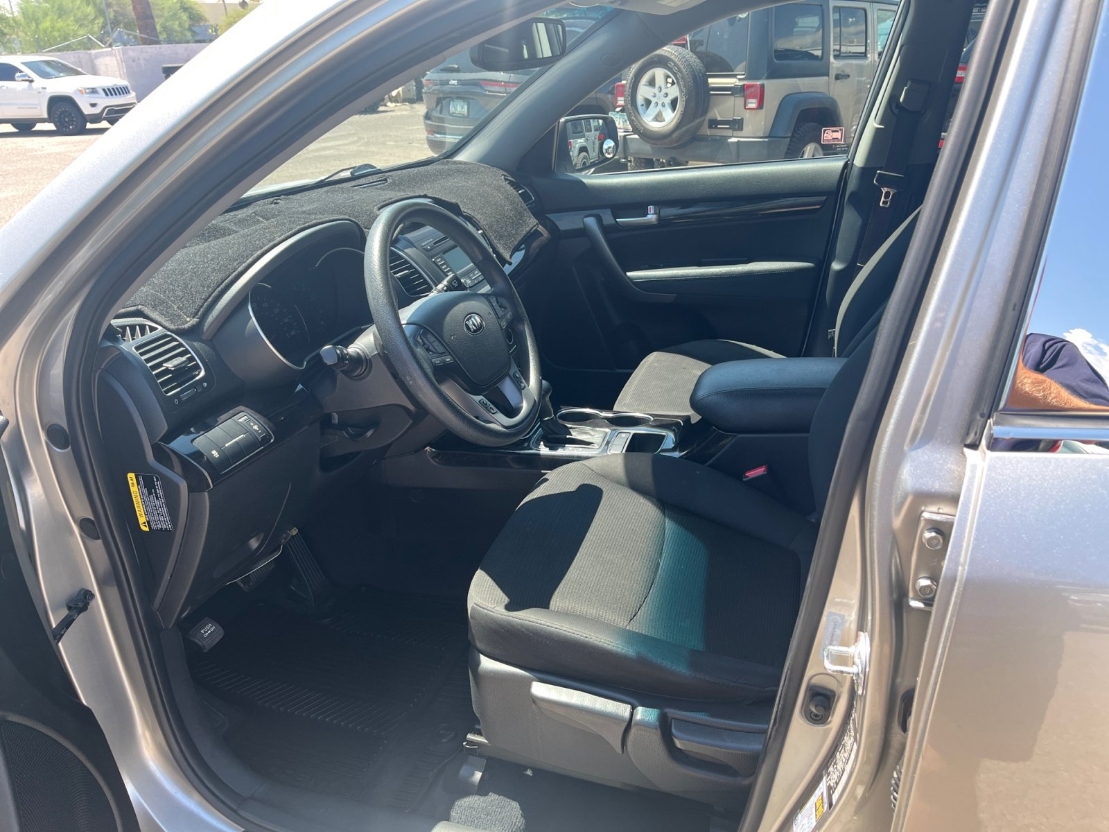 Used 2014 Kia Sorento LX FWD image 14