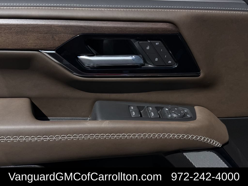 New 2026 GMC Yukon Denali Ultimate AWD/4WD image 21
