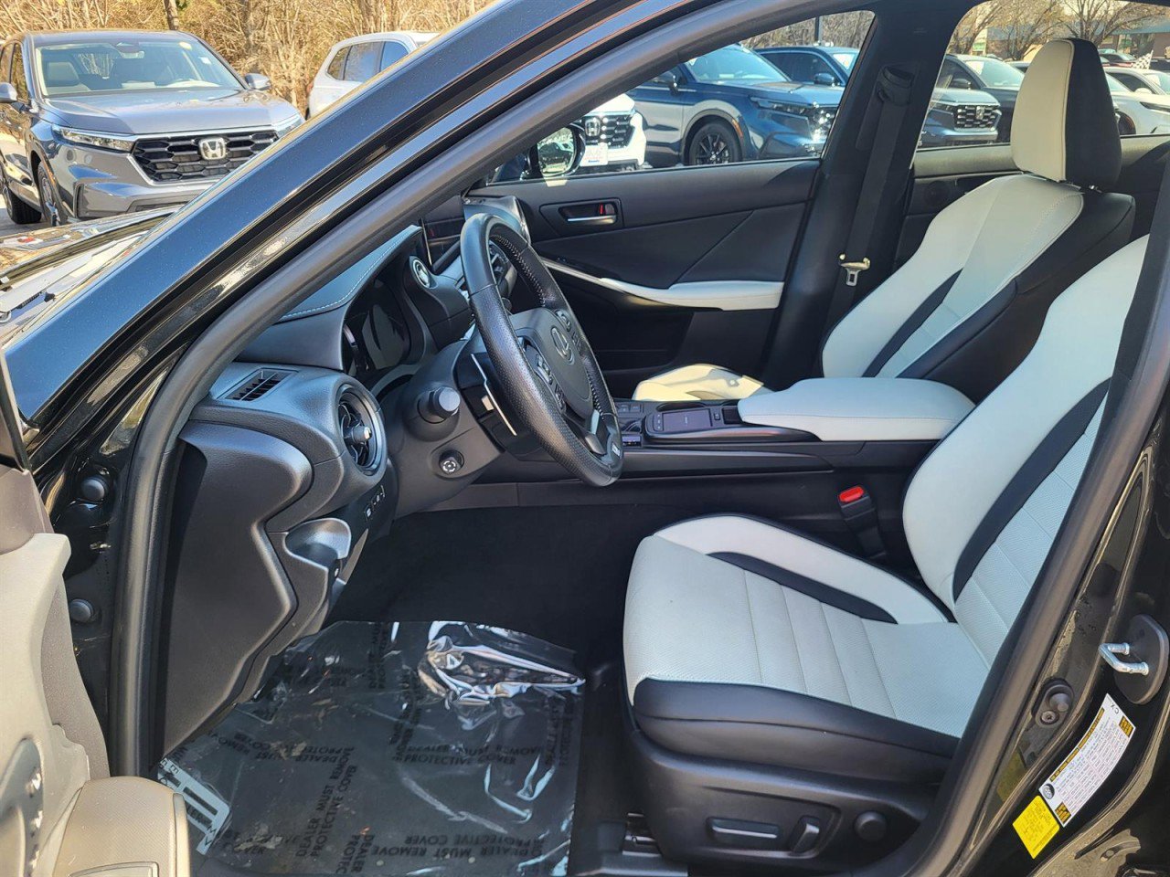 Used 2024 Lexus IS 350 F Sport image 10