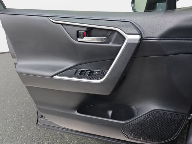 Certified 2020 Toyota RAV4 XSE AWD/4WD image 24