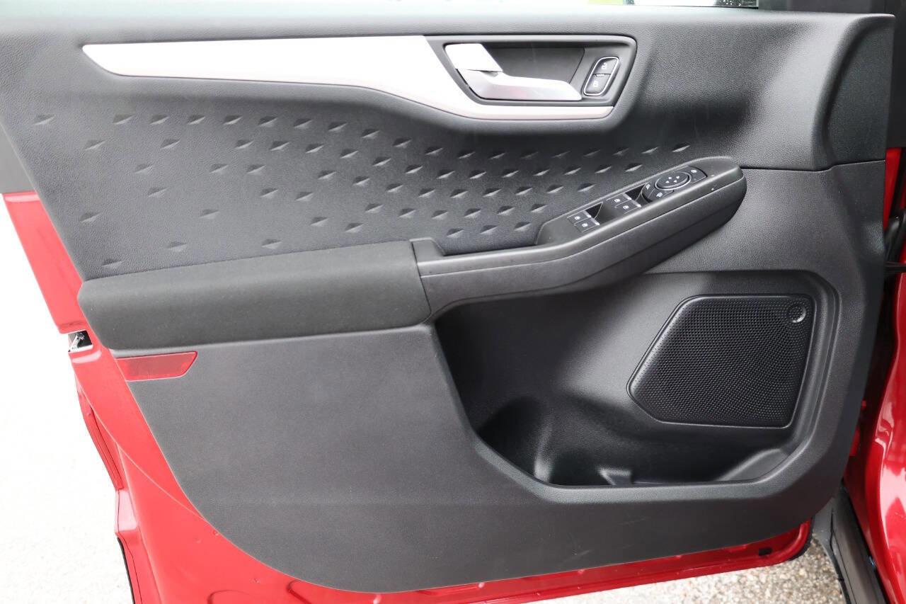 Used 2020 Ford Escape SE AWD/4WD image 12