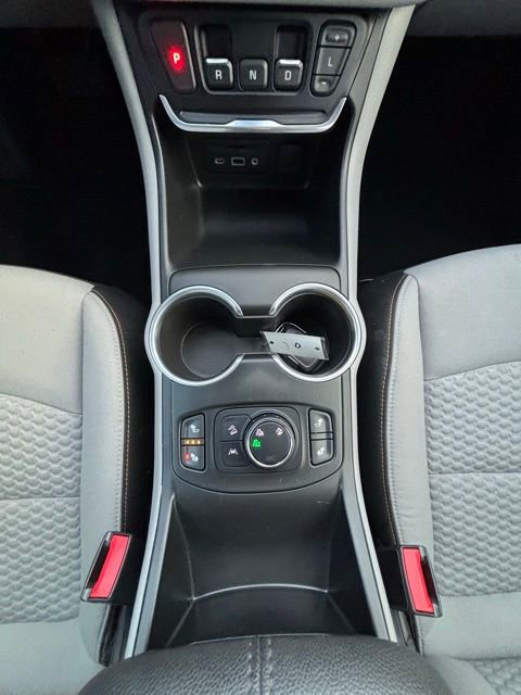 Used 2021 GMC Terrain SLE w/ Driver Convenience Package image 22