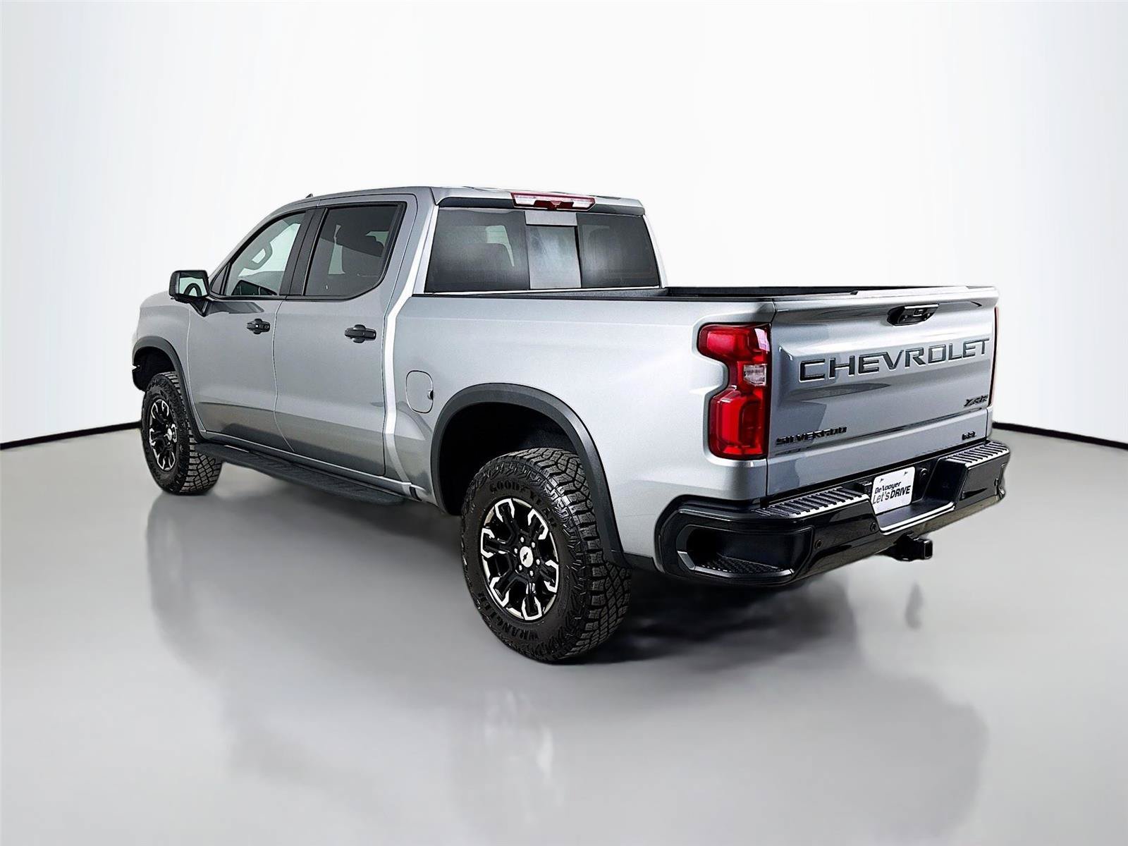 Used 2023 Chevrolet Silverado 1500 ZR2 AWD/4WD image 7