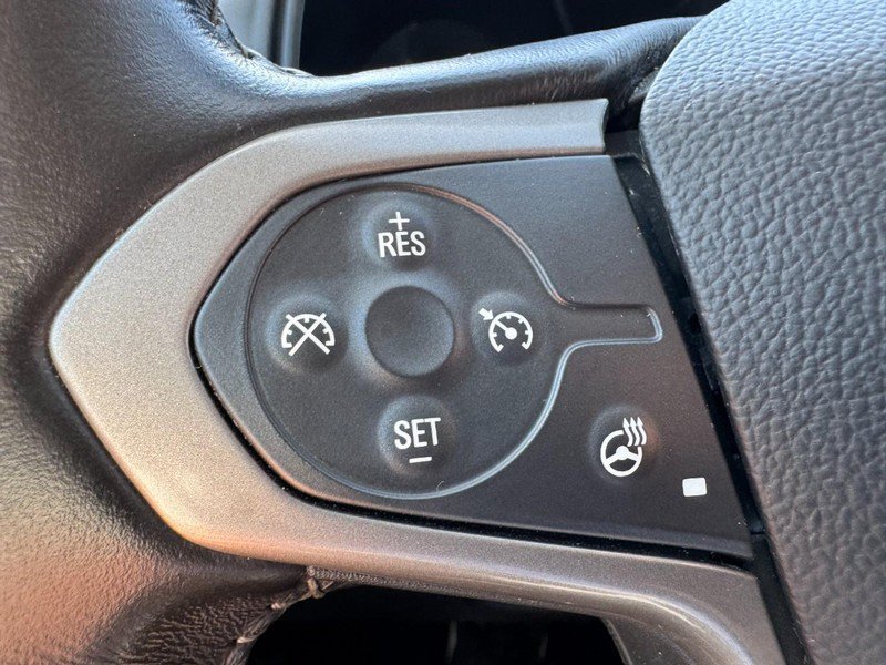 Used 2019 Chevrolet Colorado Z71 AWD/4WD image 17