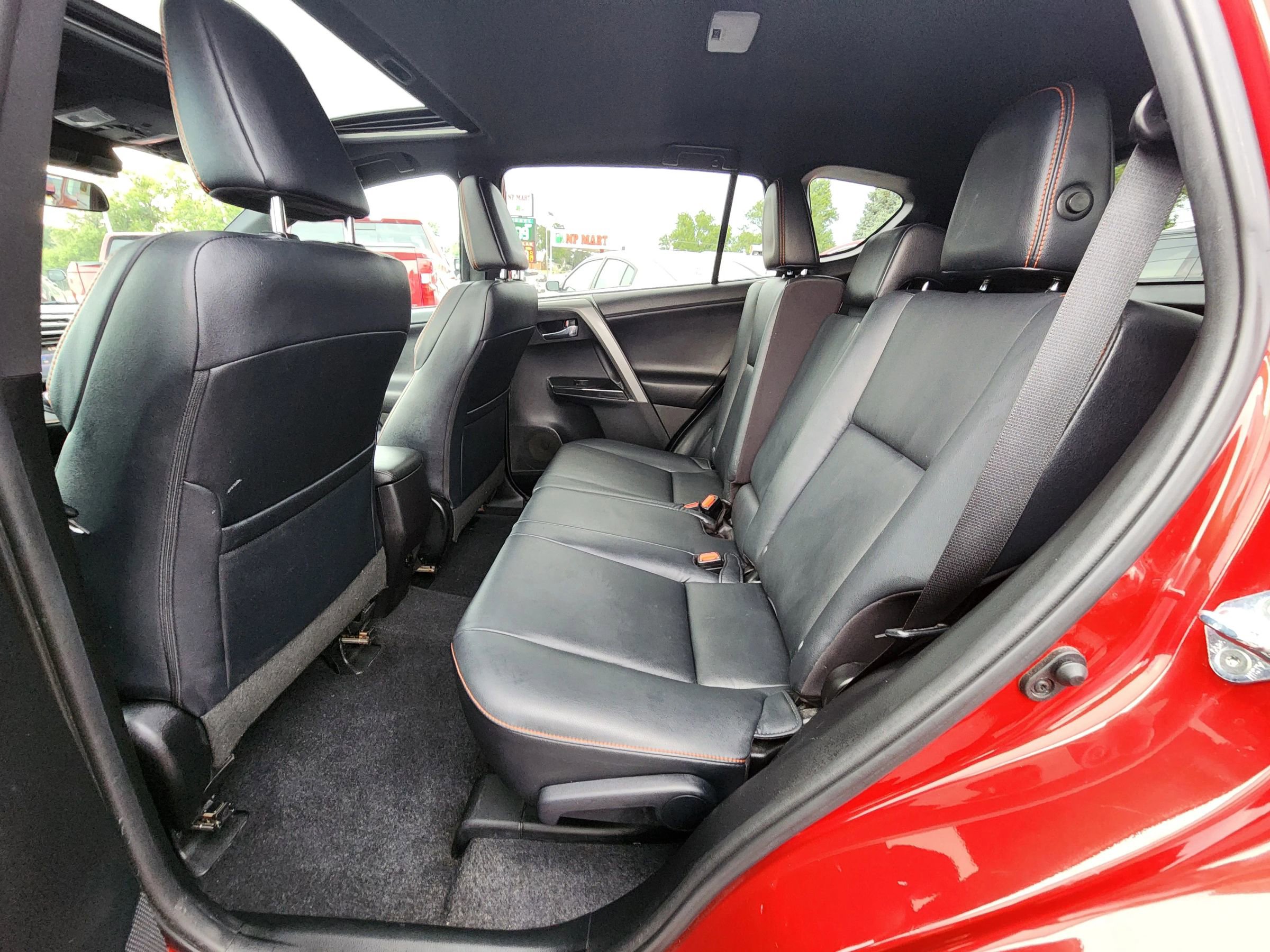 Used 2016 Toyota RAV4 SE image 20