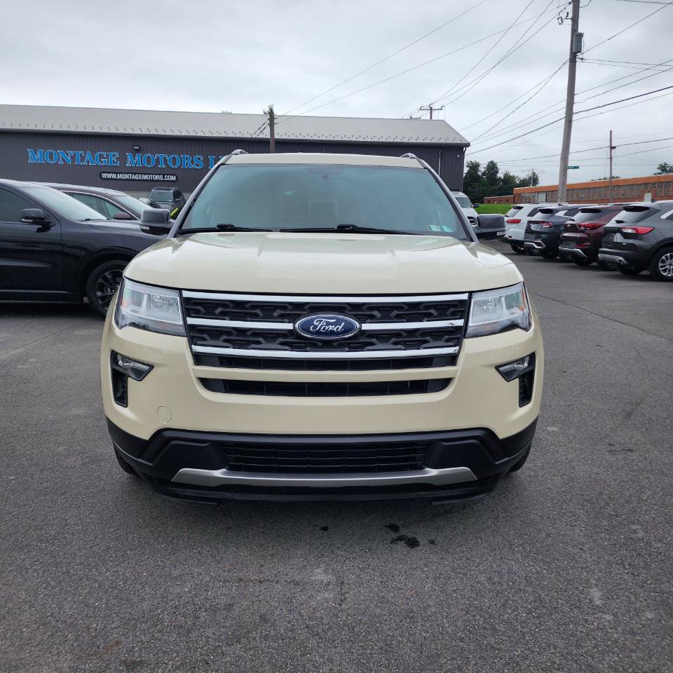 Used 2018 Ford Explorer XLT w/ Equipment Group 201A AWD/4WD image 19