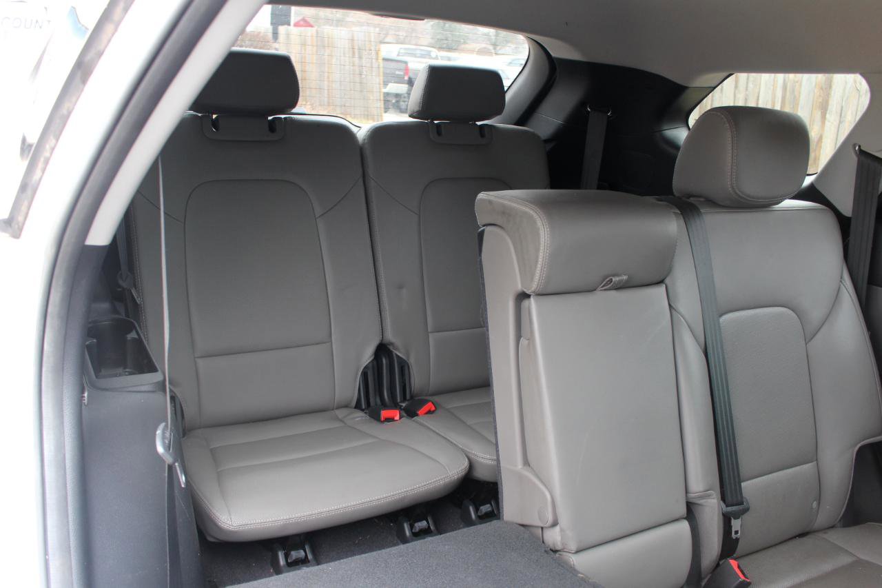 Used 2017 Hyundai Santa Fe SE w/ SE Premium Package 02 FWD image 39