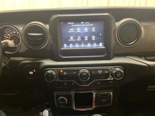 Used 2023 Jeep Gladiator Sport image 22