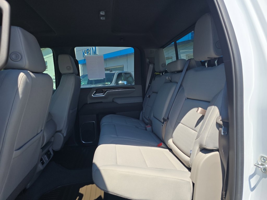 Used 2025 Chevrolet Silverado 2500 LT w/ Convenience Package AWD/4WD image 15