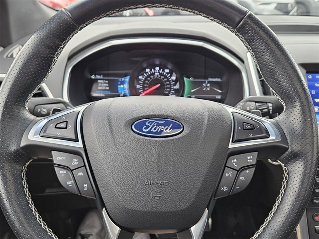Used 2020 Ford Edge ST image 11